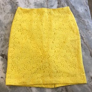 Ann Taylor bright yellow lace pencil skirt, 6P